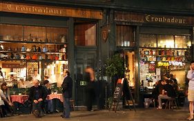Troubadour London